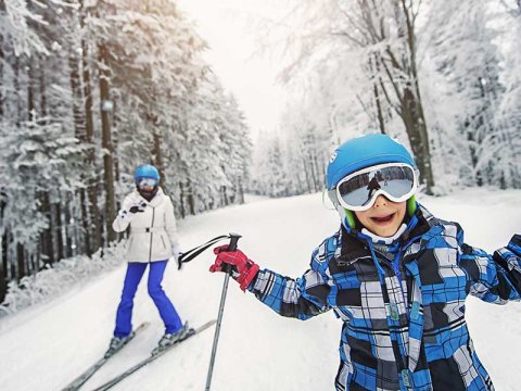 Dikke sneeuwpret: Op wintersport met een reisverzekering